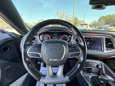 Used 2019 Dodge Challenger SRT Hellcat Redeye image 13