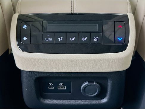 Used 2023 INFINITI QX60 Luxe w/ Vision Package AWD/4WD image 28