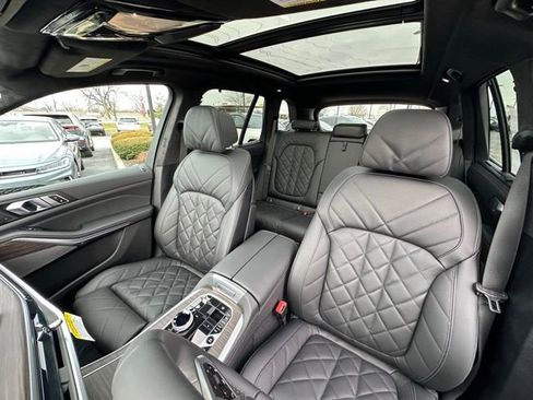 New 2026 BMW X5 xDrive50e w/ Executive Package image 30