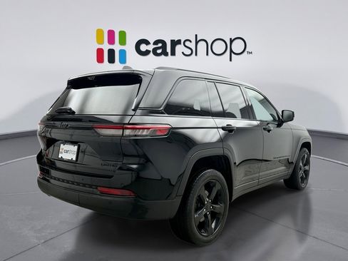 Used 2023 Jeep Grand Cherokee Limited w/ Luxury Tech Group II image 5