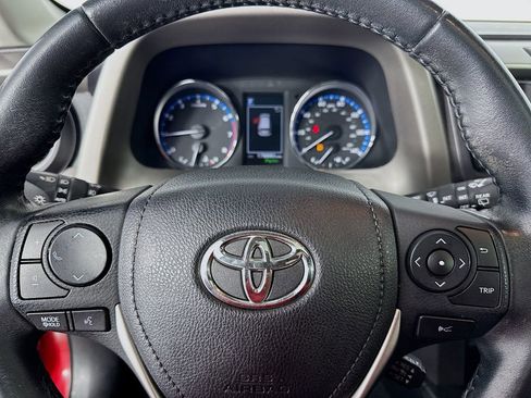 Used 2017 Toyota RAV4 Limited image 16