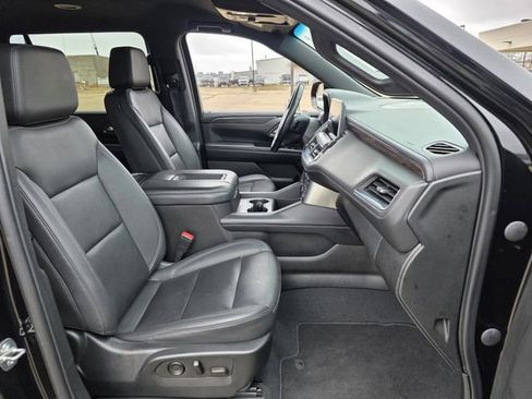 Used 2023 Chevrolet Suburban LT image 26