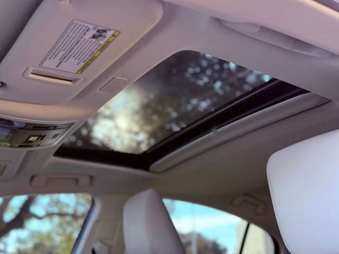 Used 2024 Lexus ES 350 350 w/ Premium Package image 30