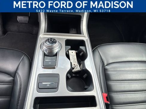 Used 2024 Ford Edge SEL AWD/4WD image 16