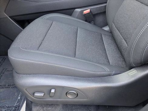 New 2026 Chevrolet Traverse LT w/ Driver Confidence Package image 4