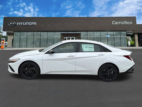 New 2026 Hyundai Elantra Sport FWD image 9
