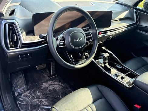 Used 2024 Kia Sorento SX image 5