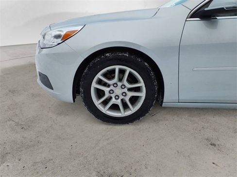 Used 2015 Chevrolet Malibu LT w/ Power Convenience Package image 14