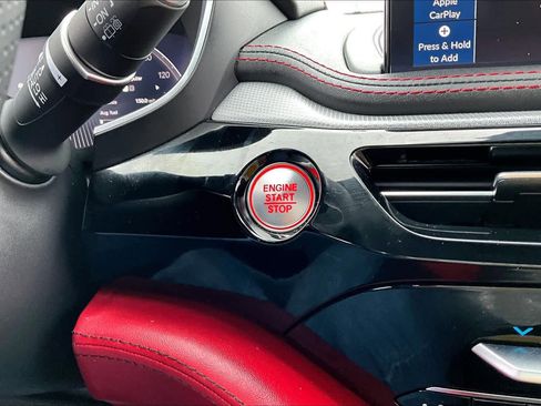 Used 2025 Acura MDX A-Spec image 33