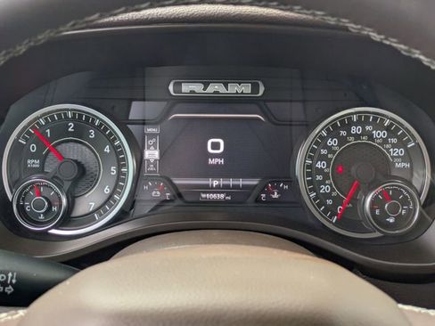 Used 2025 RAM 1500 Laramie image 21