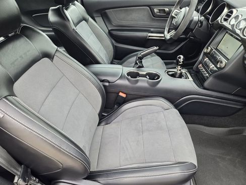 Used 2019 Ford Mustang Shelby GT350 w/ Technology Package RWD image 15