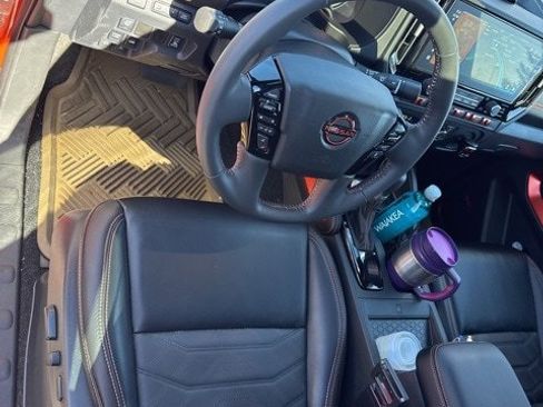 Used 2025 Nissan Frontier PRO-4X w/ Pro Premium Package image 6