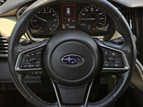 Used 2025 Subaru Outback Premium AWD/4WD image 28