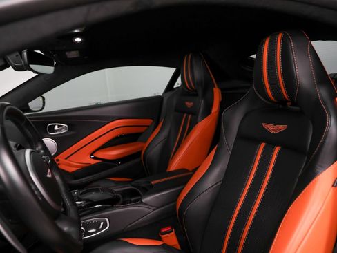 Used 2019 Aston Martin V8 Vantage Coupe RWD image 36