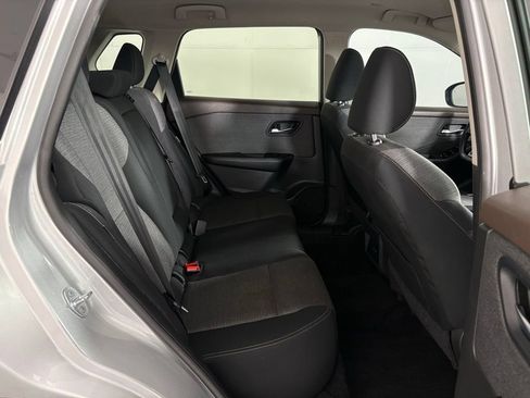 Used 2023 Nissan Rogue SV FWD image 38