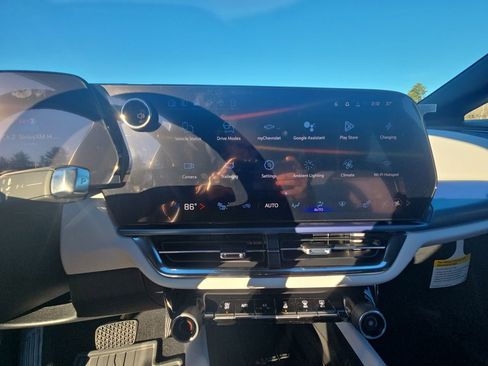 New 2026 Chevrolet Equinox EV LT w/ LPO, All-Weather Mat Package image 47