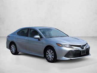 Used 2020 Toyota Camry LE FWD video 2