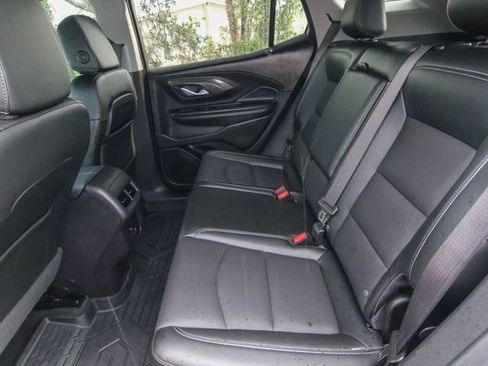 Used 2024 GMC Terrain SLT w/ Infotainment Package II AWD/4WD image 26