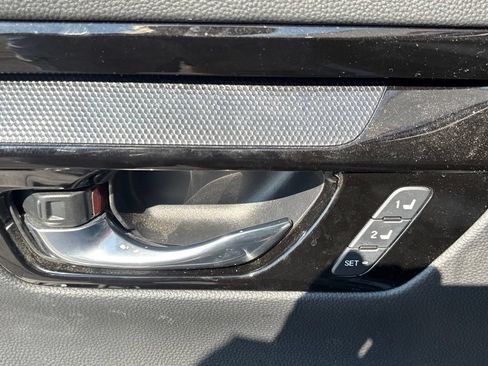 Used 2025 Honda CR-V EX-L image 9