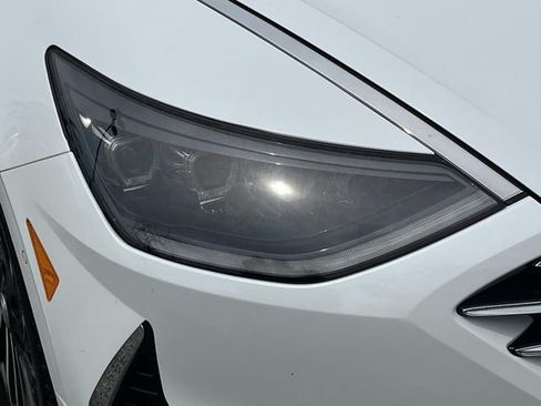 Used 2023 Hyundai Sonata Limited w/ Cargo Package FWD image 9