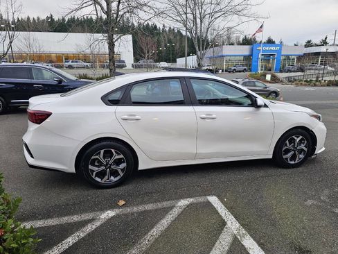 Used 2021 Kia Forte LXS image 8