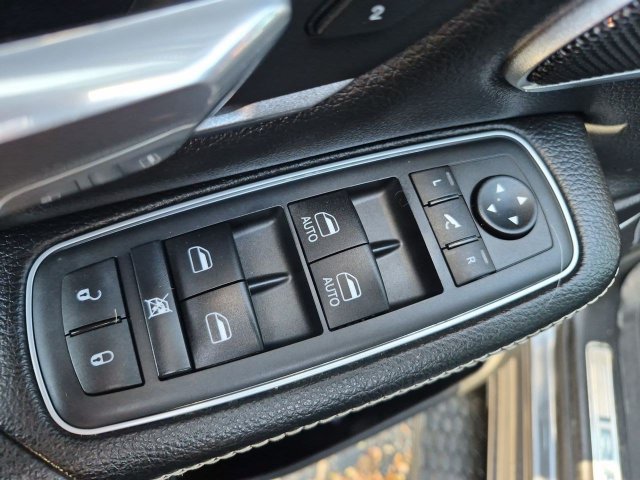 Used 2021 RAM 1500 Laramie AWD/4WD image 13