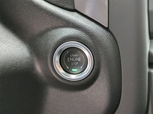 New 2025 Chevrolet Silverado 1500 Custom image 39