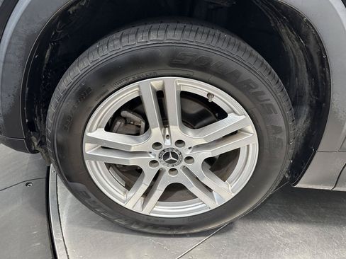 Used 2021 Mercedes-Benz GLB 250 4MATIC image 9