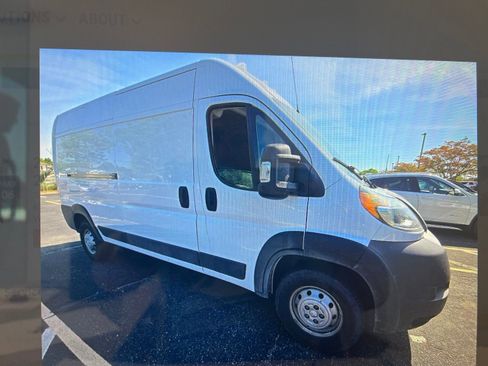 Used 2021 RAM ProMaster 2500 FWD image 6