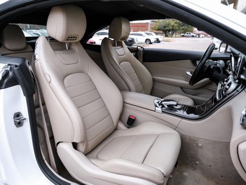 Used 2018 Mercedes-Benz C 300 Cabriolet image 32