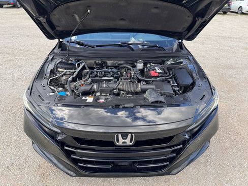 Used 2018 Honda Accord Sport image 29