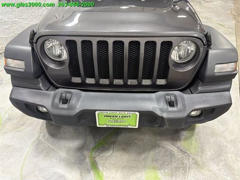 Used 2019 Jeep Wrangler Unlimited Sport S image 18