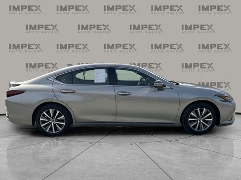 Used 2021 Lexus ES 300h w/ Premium Package image 6