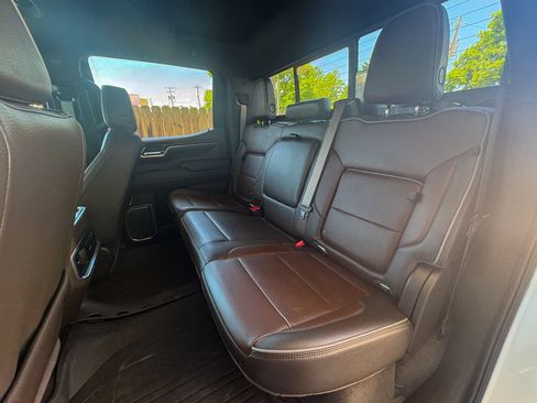 Used 2025 GMC Sierra 1500 Denali w/ Denali Reserve Package AWD/4WD image 26