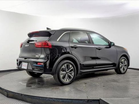 Used 2022 Kia Niro EX FWD image 8