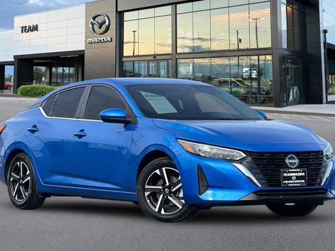 Used 2024 Nissan Sentra SV image 2