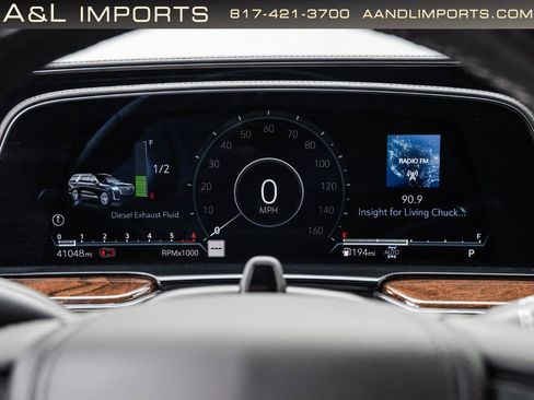 Used 2022 Cadillac Escalade Sport Platinum w/ Heavy-Duty Trailer Package AWD/4WD image 10