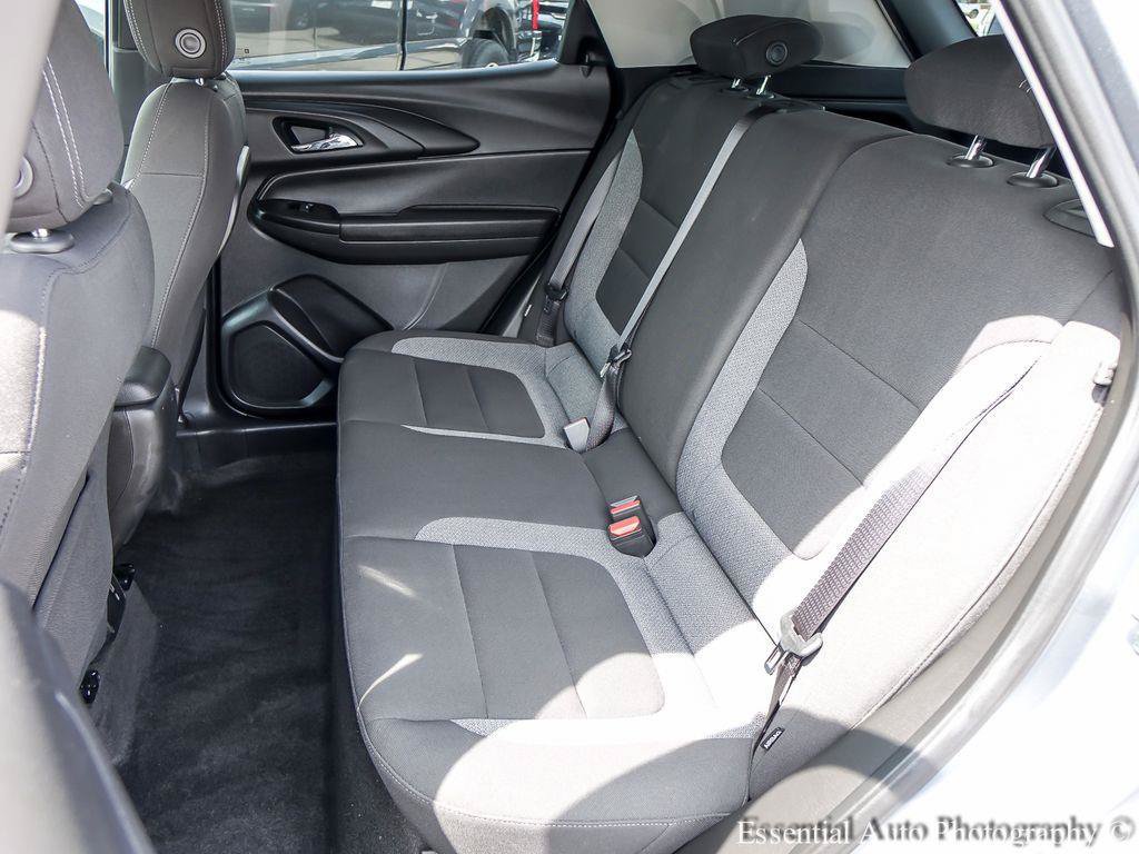 Used 2021 Chevrolet TrailBlazer LT w/ Convenience Package FWD image 11