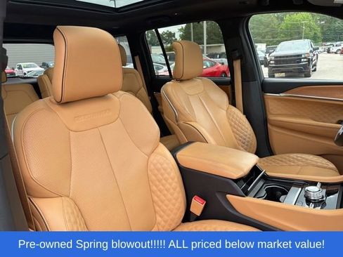 Used 2022 Jeep Grand Cherokee Summit AWD/4WD image 44