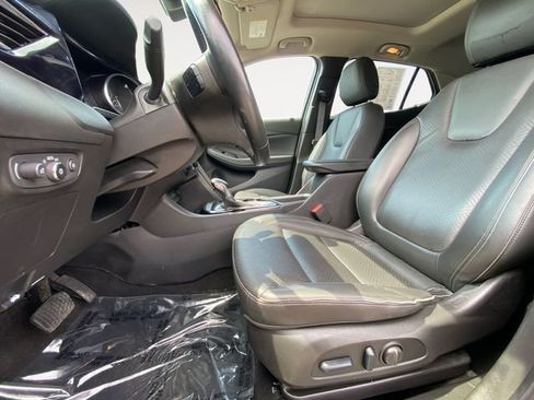 Used 2023 Buick Encore GX Essence w/ Experience Buick Package AWD/4WD image 9