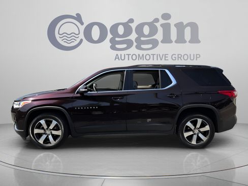 Certified 2020 Chevrolet Traverse LT w/ LT Premium Package FWD image 2