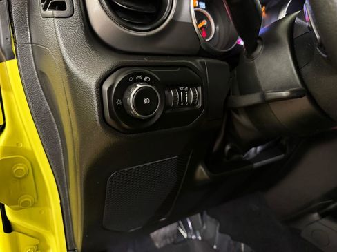 Used 2022 Jeep Wrangler Unlimited Sport image 15