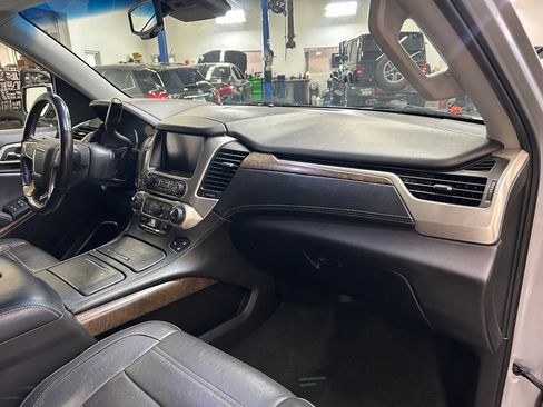 Used 2018 GMC Yukon Denali AWD/4WD image 17