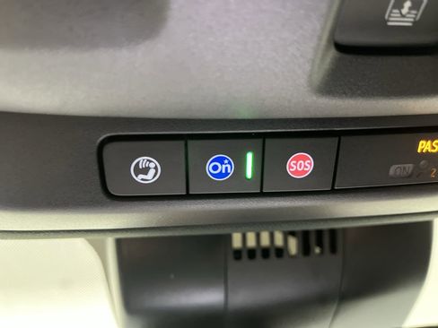 Certified 2025 GMC Yukon XL Denali w/ Sun & Power Step Package image 35