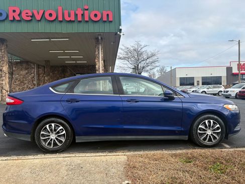 Used 2014 Ford Fusion S image 8
