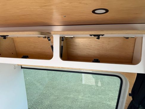 Used 2023 Mercedes-Benz Sprinter 2500 image 35