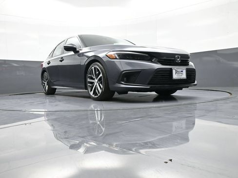 Certified 2024 Honda Civic Touring image 27