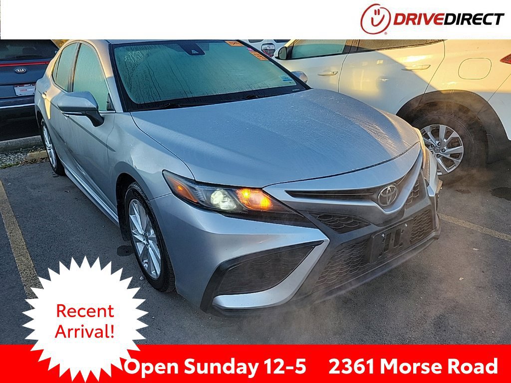 Used 2024 Toyota Camry SE FWD image 1