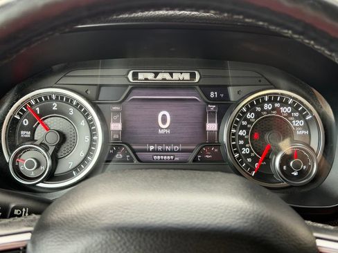 Used 2019 RAM 1500 Laramie AWD/4WD image 19