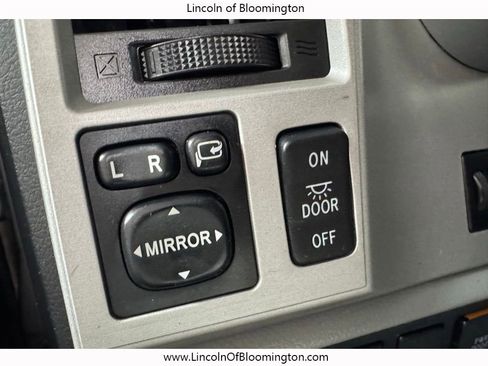 Used 2008 Toyota Sequoia Limited AWD/4WD image 36